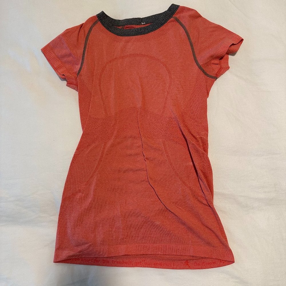 Lululemon Swiftly Tech Short Sleeve Shirt